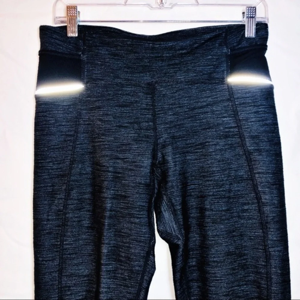 Lululemon leggings convertible size 8​